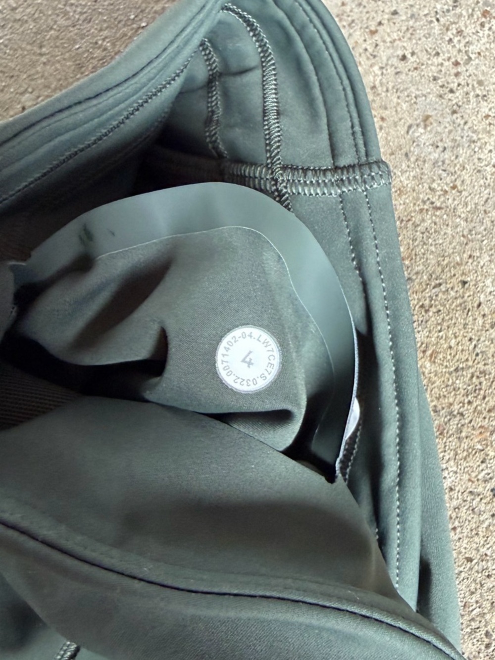 NWT Lululemon Base Pace High Rise Reflective Short 8" in Smoked Spruce Size 4 - Picture 10 of 11